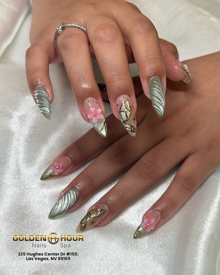 Golden Hour Nails Spa Flamingo